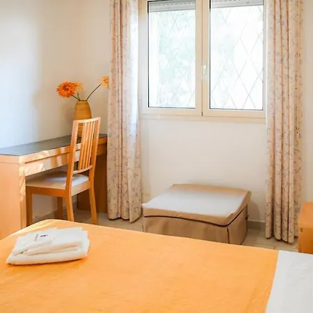 Del Conte Apartment *